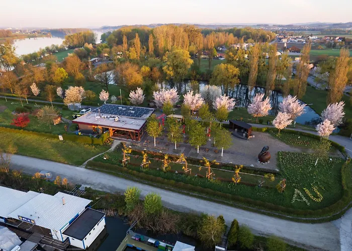 بيت ضيافة & Au an der Donau