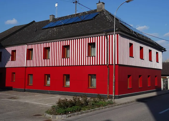 & 3* Au an der Donau