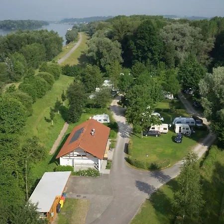 & Gæstehus