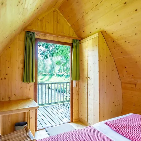 Camping & Guest house Au an der Donau